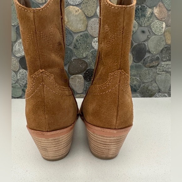 New Dolce Vida Ankle Booties - Picture 5 of 11